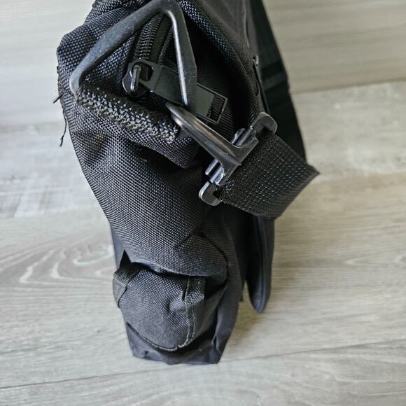 Transformers 2007 Hasbro Multinational Credit Collections Meeting Messenger Bag - Picture 9 of 14